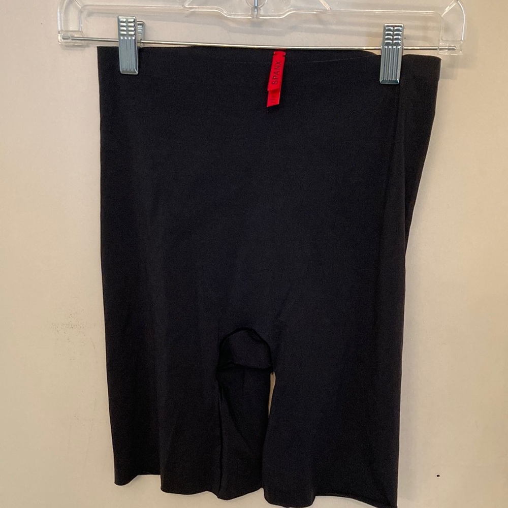 SPANX MD body smoother shorts